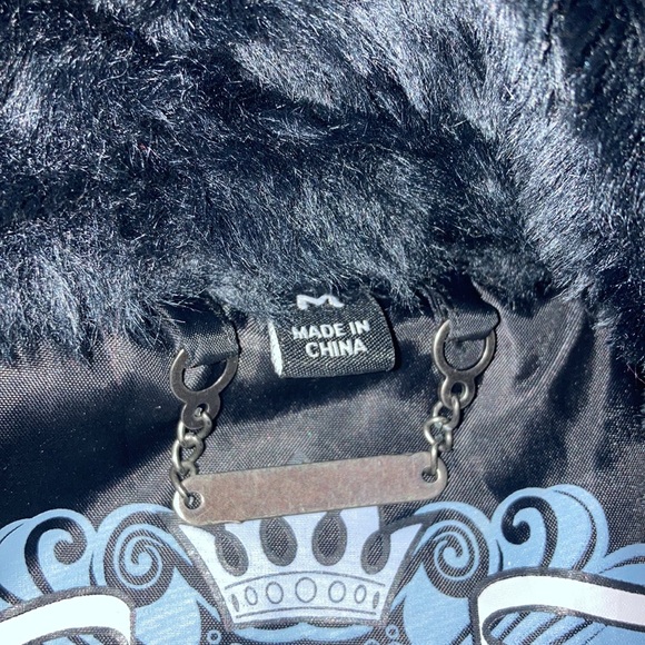 SALE🔥Black faux fur cropped jacket - Picture 4 of 5